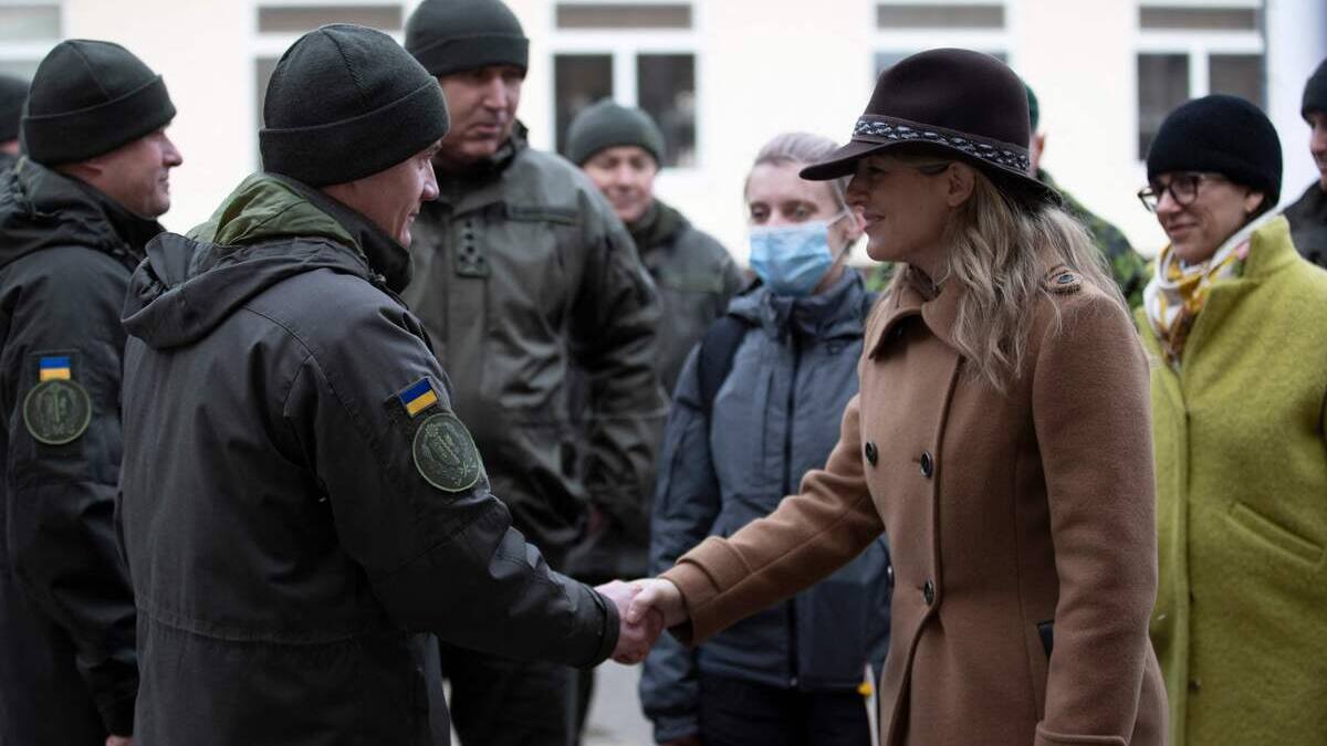 Ukraine: le Canada retire les familles du personnel diplomatique