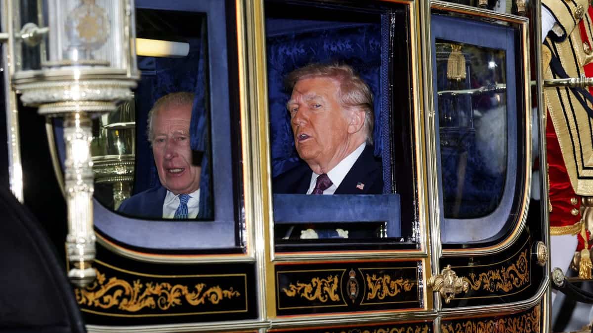 L’ego De Trump Bercé Dans Le Carrosse Doré Du Roi | JDQ