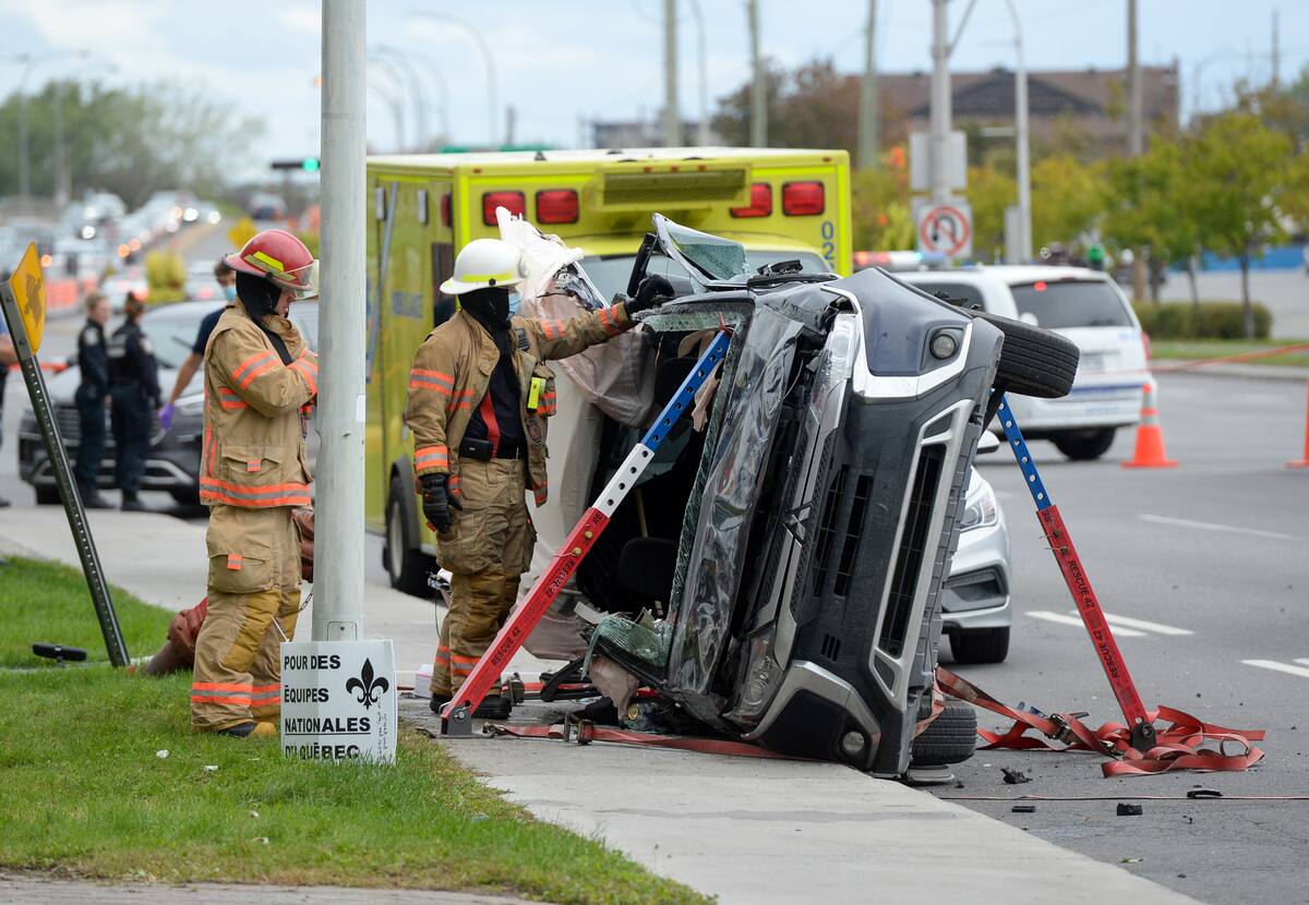 Le spectaculaire accident caus&eacute; par un policier en civil qui a grill&eacute; un feu rouge