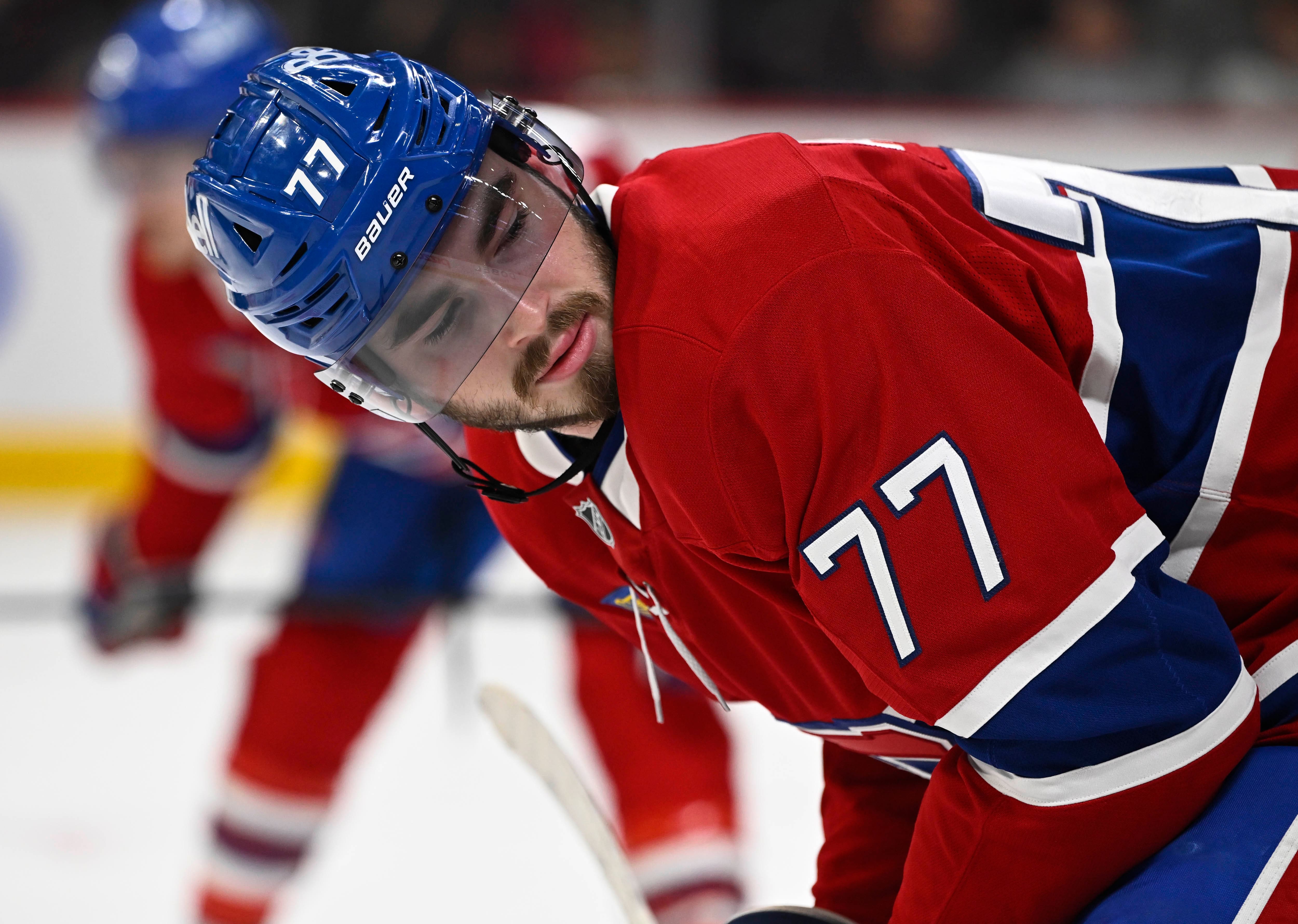 Un coup de poignard pour Kirby Dach
Un coup de poignard pour Kirby Dach