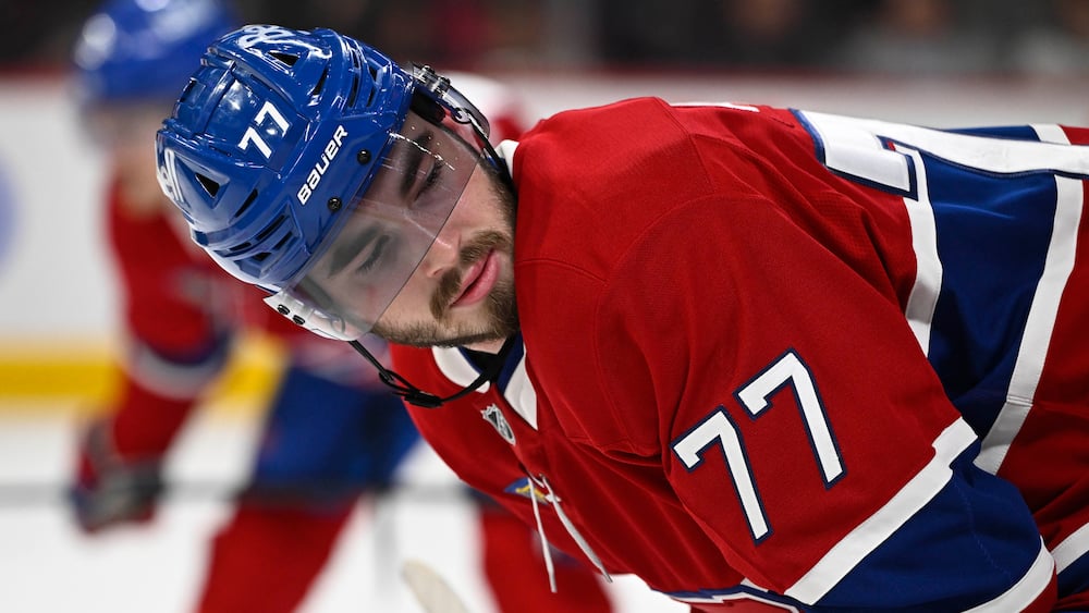 Un coup de poignard pour Kirby Dach
Un coup de poignard pour Kirby Dach