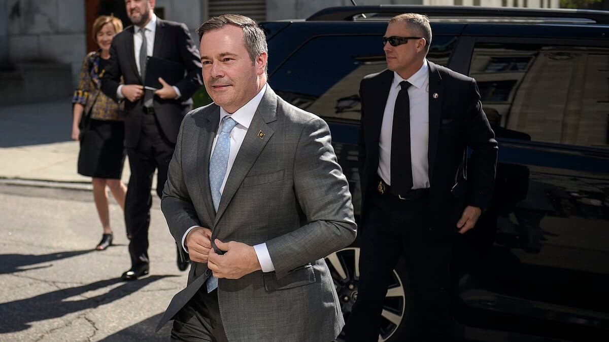 «Convoi de la liberté»: aucun politicien canadien ne devrait soutenir les blocus, selon Kenney