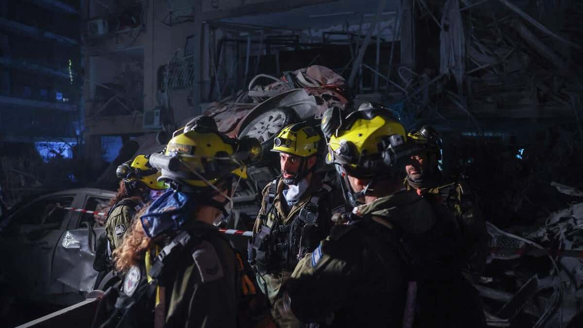 EN DIRECT | Israël visé par «des dizaines de missiles balistiques iraniens»