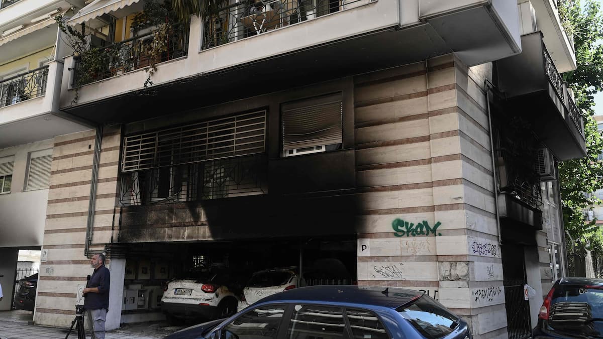 Greece: attacks against the homes of executives of the ruling conservative party, one dead and four injured Greece: attacks against the homes of executives of the ruling conservative party, one dead and four injured