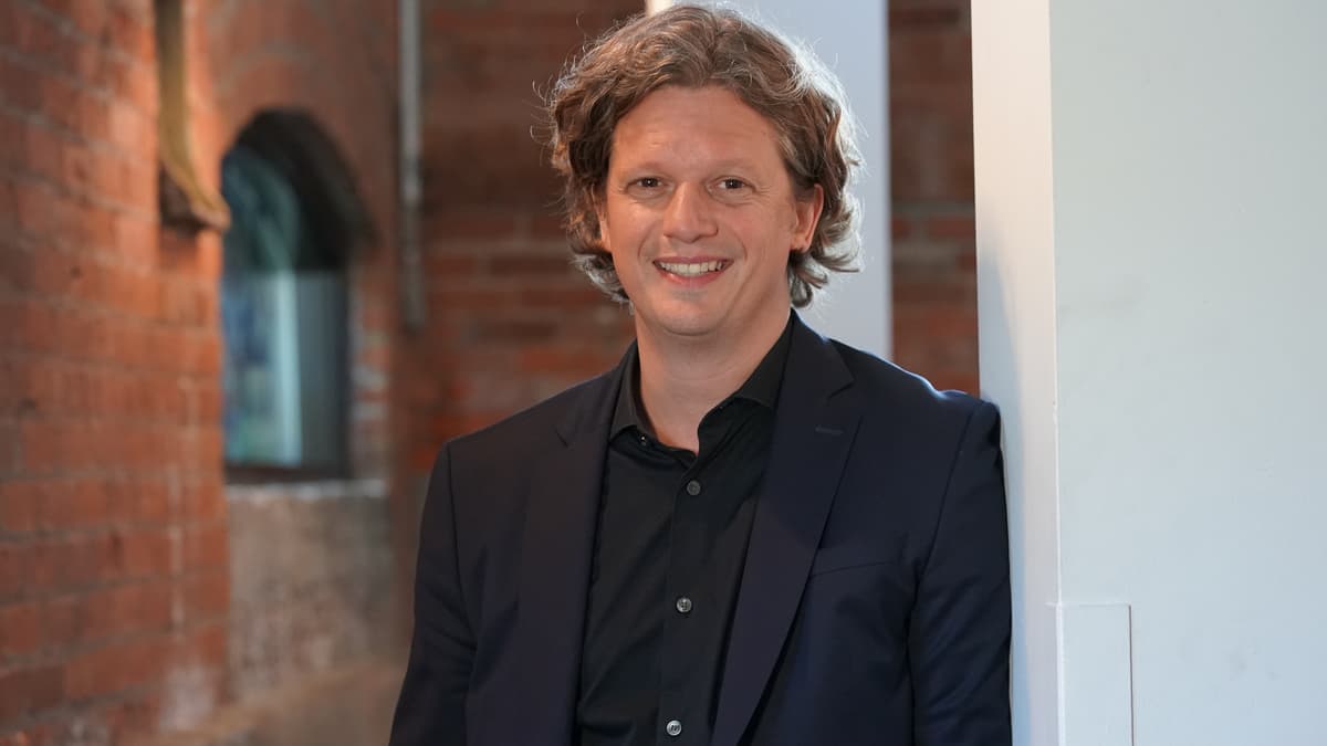 Controverse: le chroniqueur à Radio-Canada Pierre-Yves McSween s’explique sur sa présence dans une pub de Super C