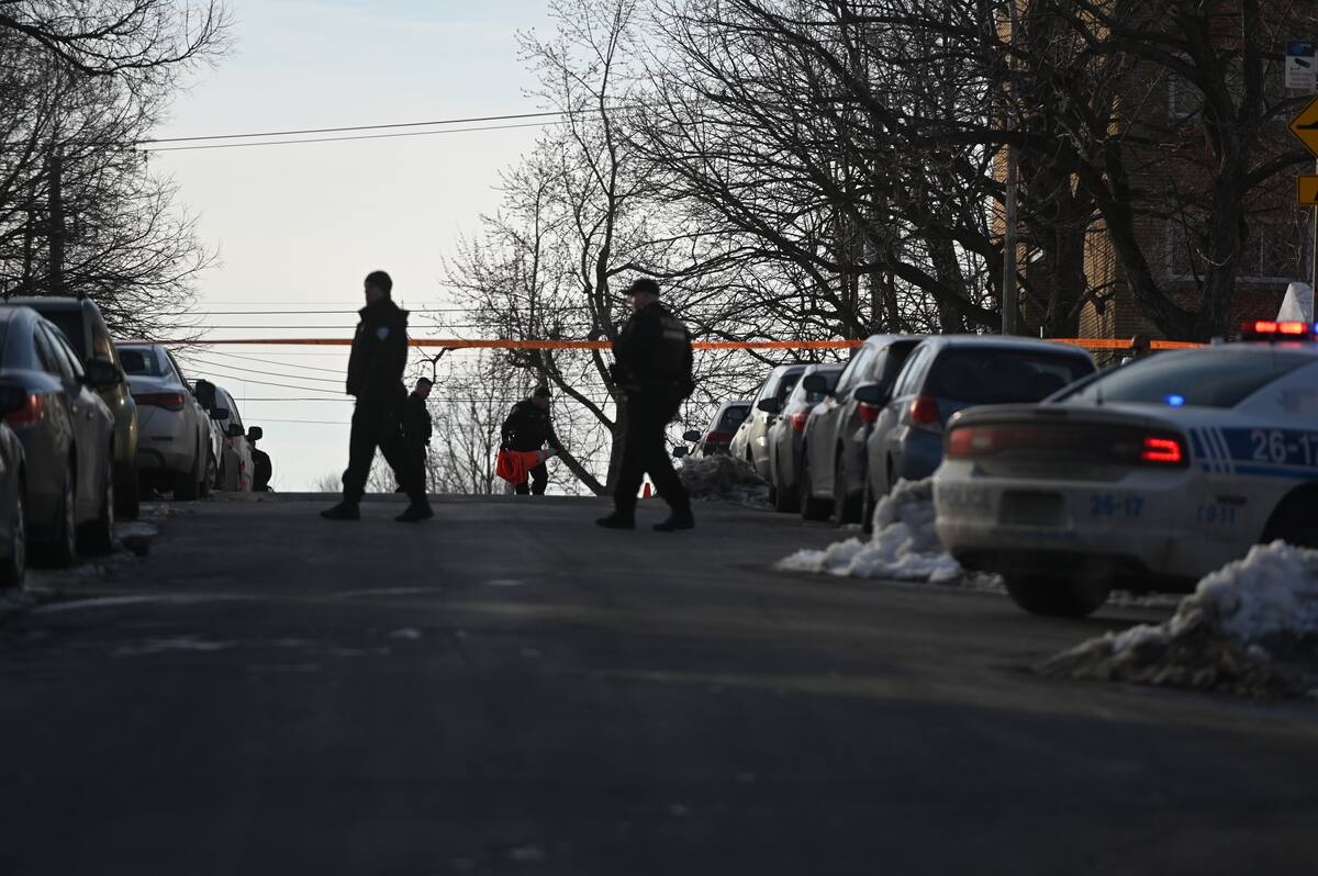 [PHOTOS] Rosemont une policière impliquée dans un accident en se