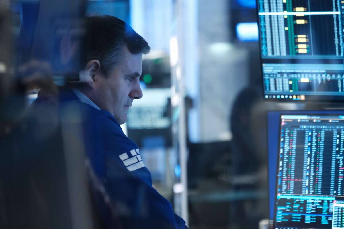 Inqui&egrave;te pour l'&eacute;conomie, Wall Street termine en forte baisse