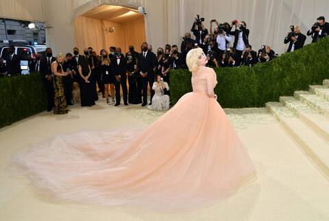 Top Shot-US-Entertainment-Fashion-Metgala-Celebrity-Museum-People