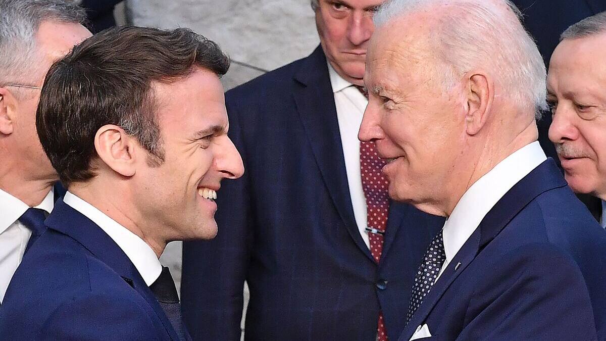 Biden dit qu'il parlera avec Macron dans la journée