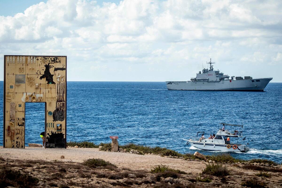 Plus d'un millier de migrants d&eacute;barquent en quelques heures en Italie