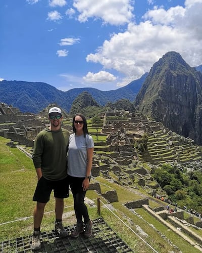 This couple leaves everything behind to travel 5 continents in one year