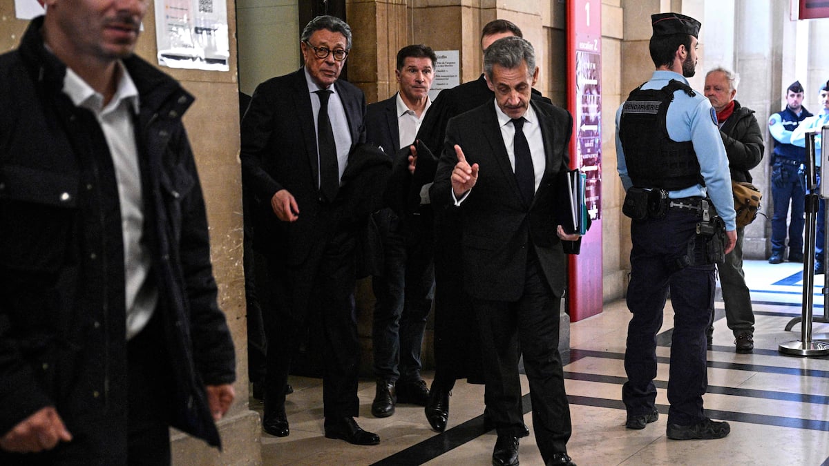 L'ex-président français Sarkozy affronte le procès en appel du financement libyen