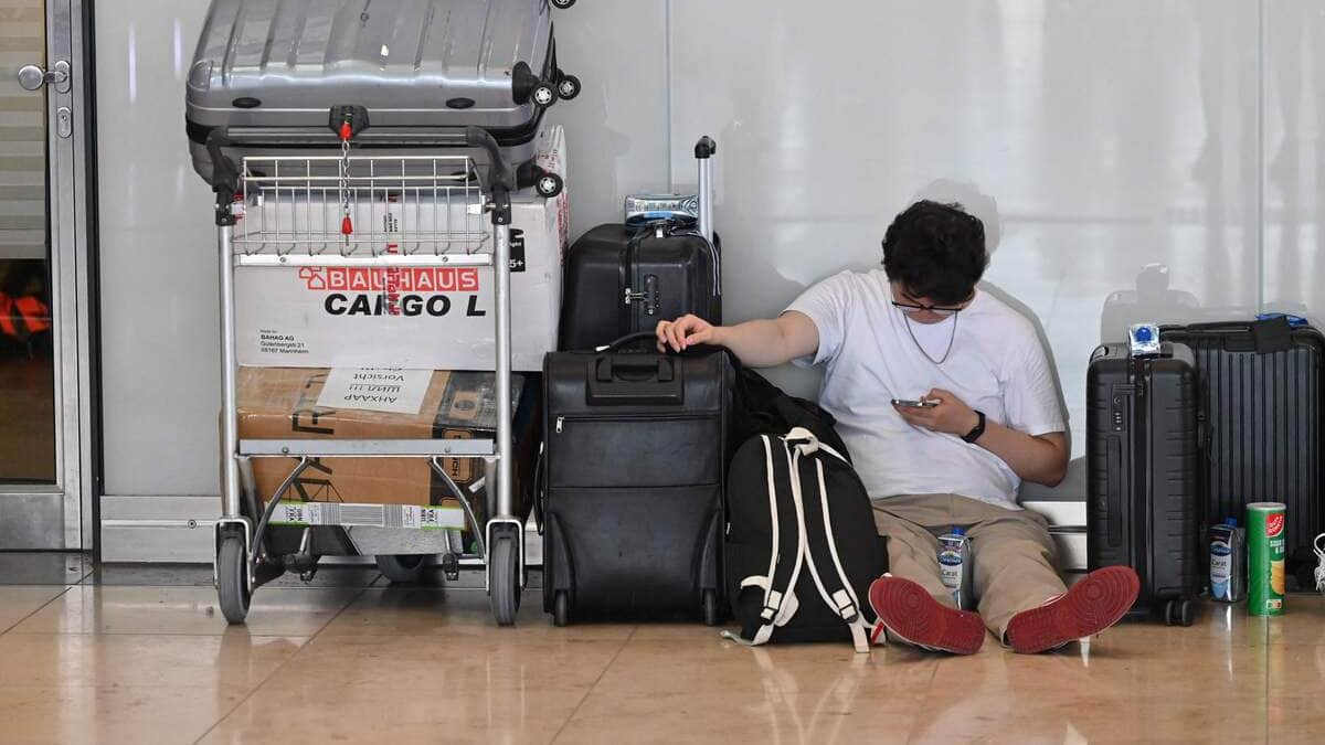 De nombreux vols annulés au Japon en raison... d’une paire de ciseaux