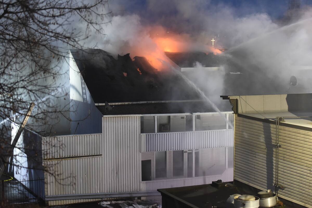 EN IMAGES | Un incendie ravage un immeuble à logements de Saint-Georges ...