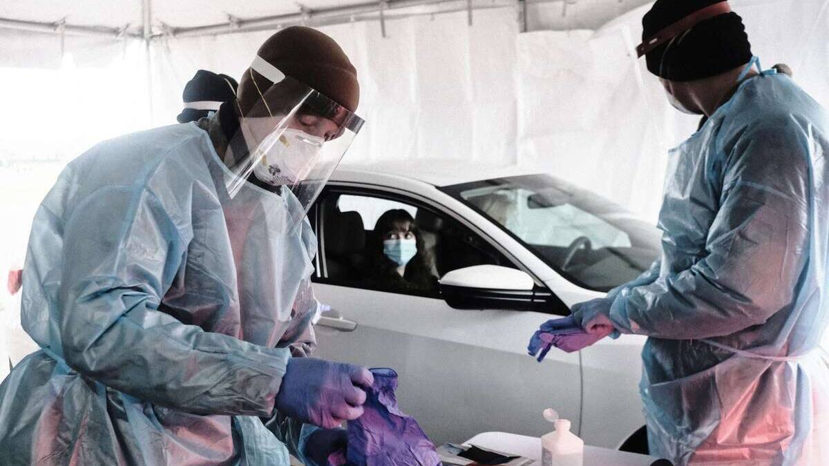 COVID-19: deux millions de cas par jour dans le monde