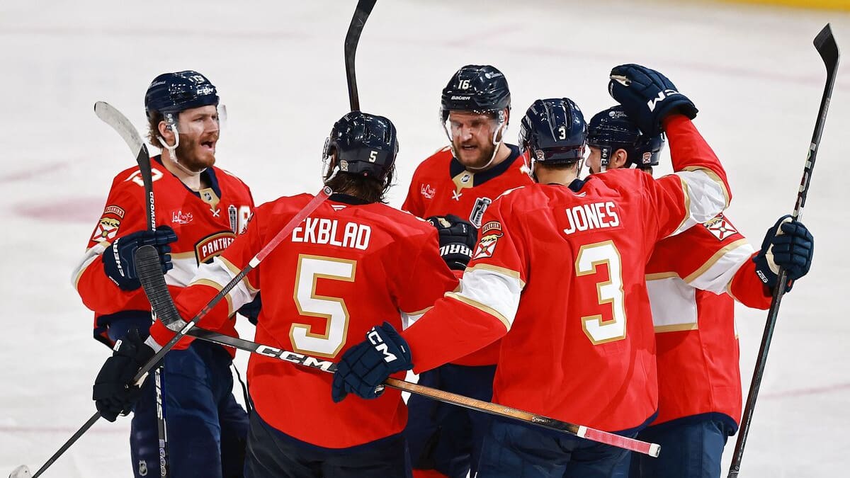 Les Panthers ne font qu'une bouchée des Oilers et Stuart Skinner