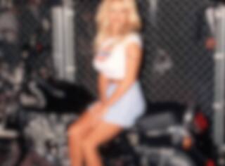 13 stars qui regrettent leurs implants mammaires