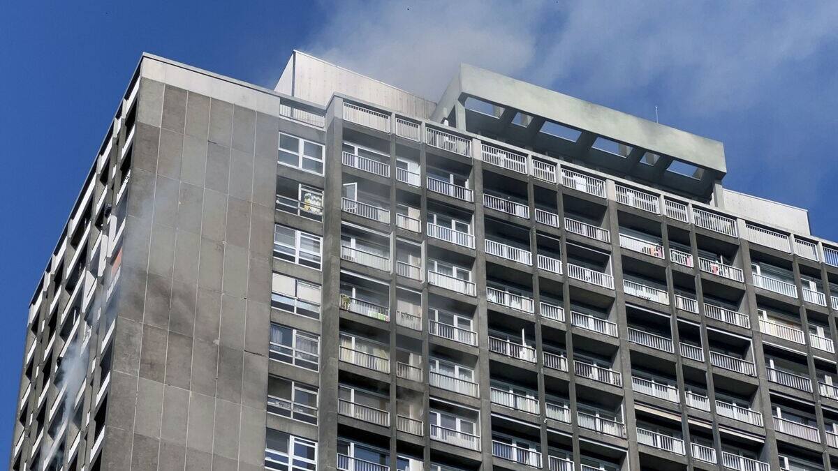 Incendie dans une tour d'habitation en Belgique: un mort, trois blessés graves