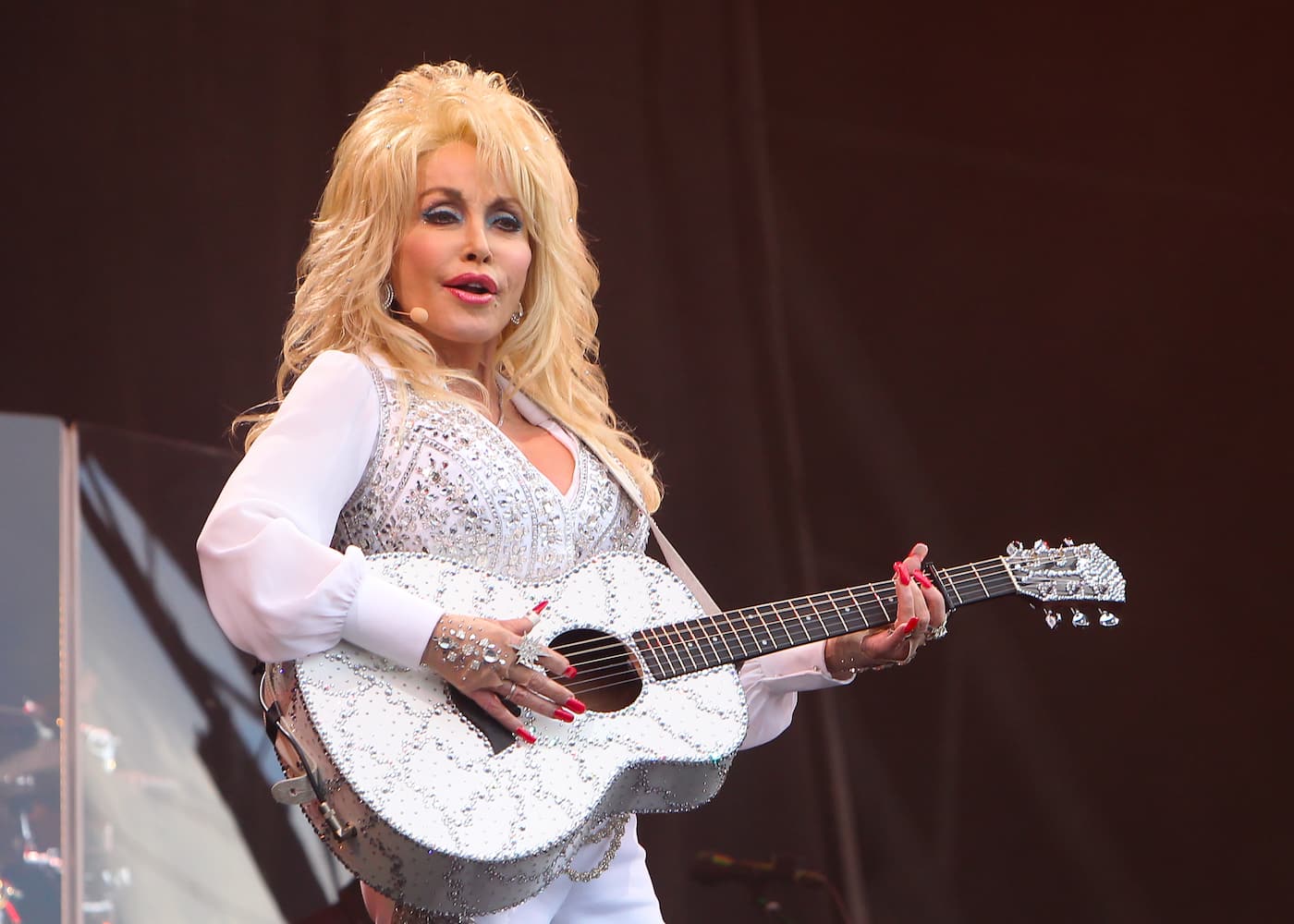Comment De Nouvelles Chansons De Dolly Parton Pourraient Encore merger comment-de-nouvelles-chansons-de-dolly-parton-pourraient-encore-merger