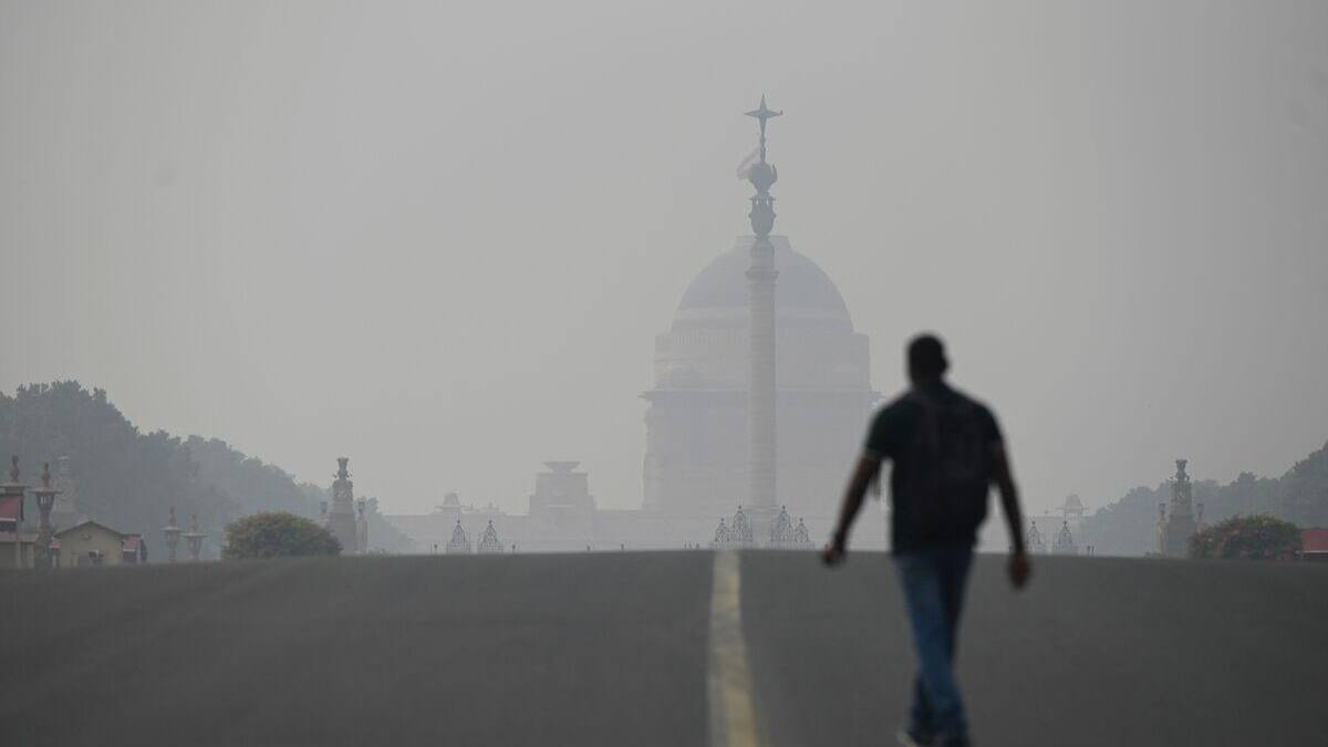 New Delhi noyée sous un épais brouillard toxique