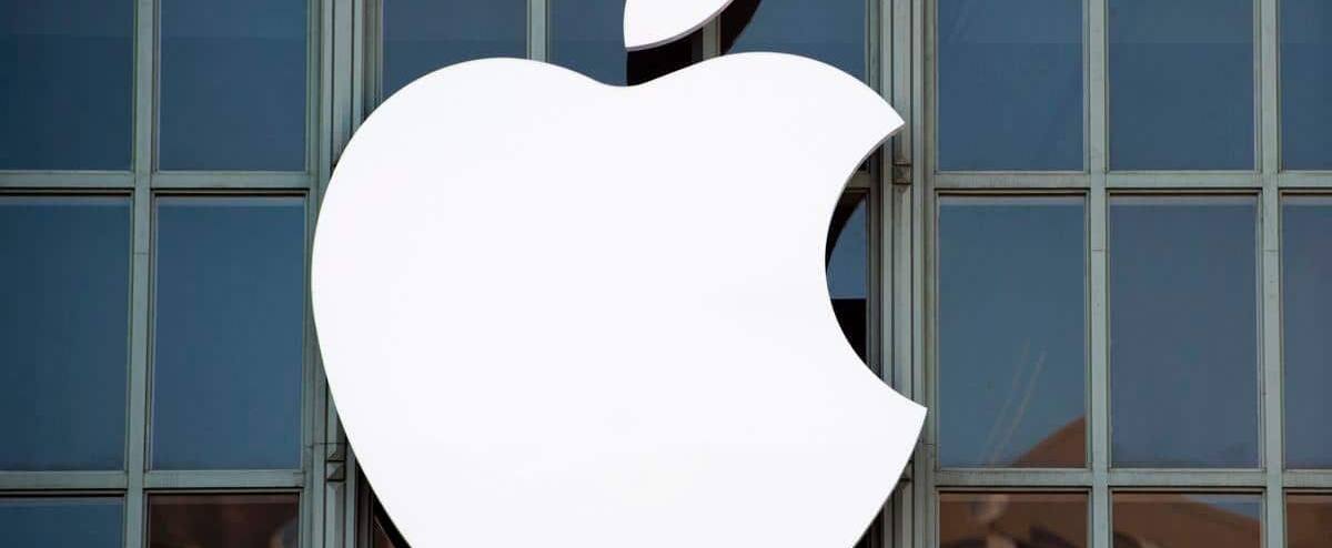 Apple, dix ans après la mort de Steve Jobs, de la magie à la machine à profits