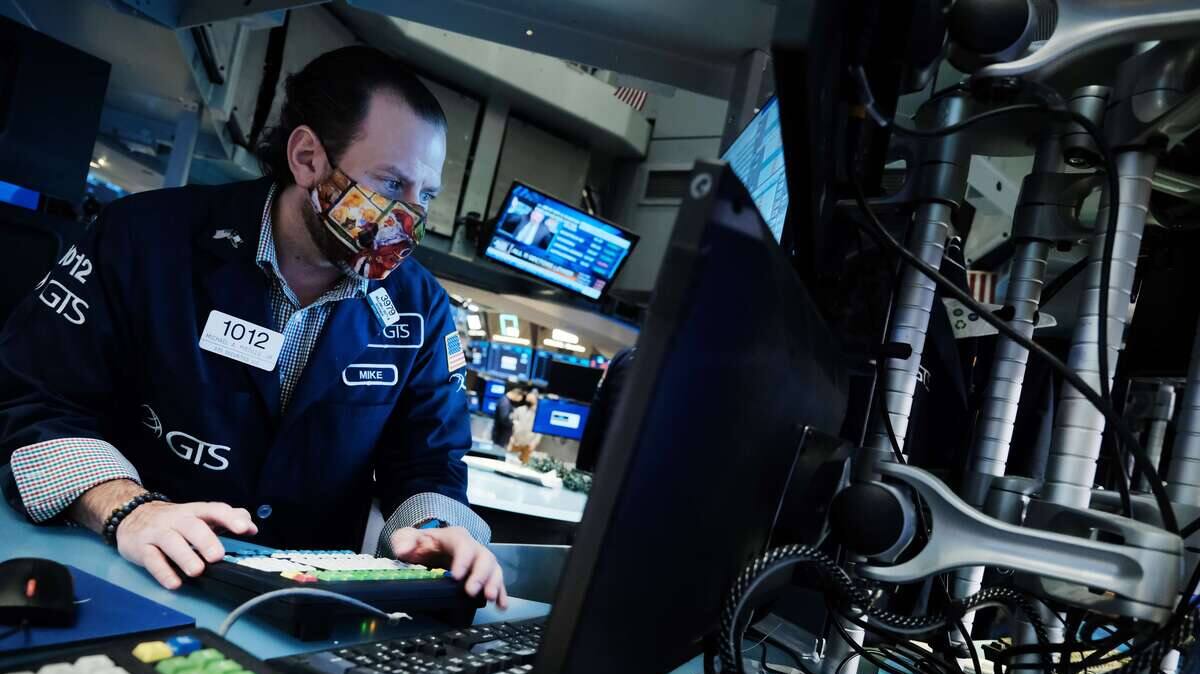 Wall Street clôt une année faste en repli sur une note calme