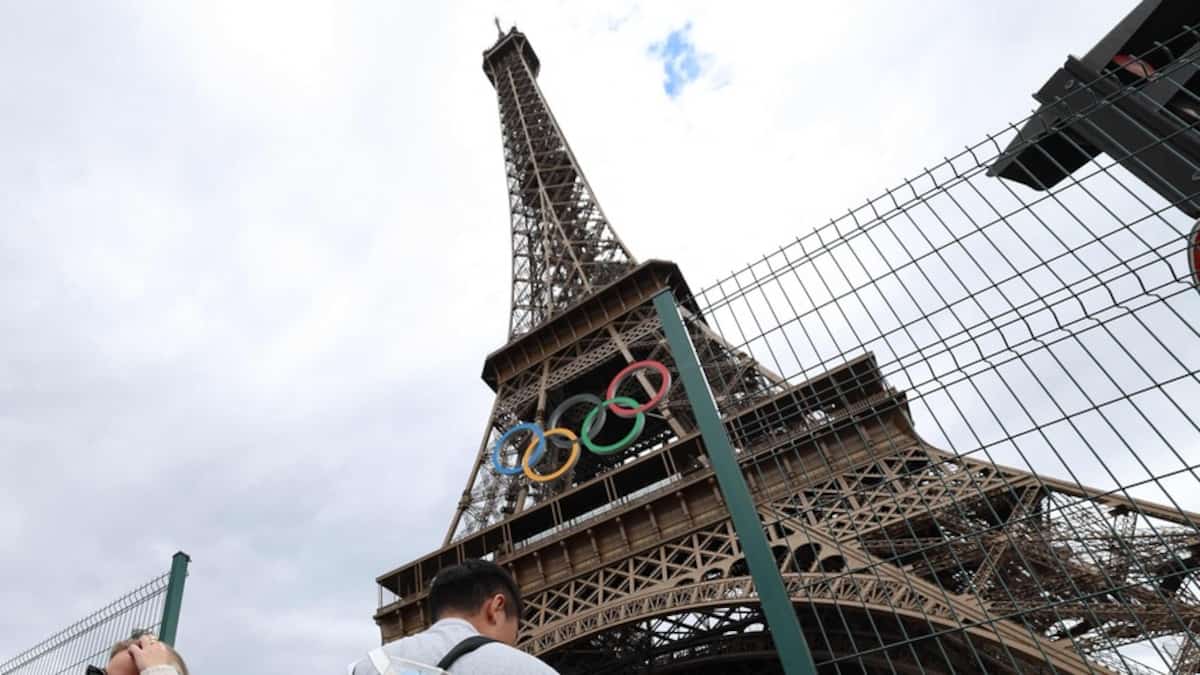 JO-2024: en bord de Seine, des Parisiens, agacés, passent l'épreuve des préparatifs