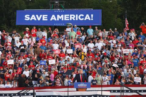 In front of thousands of supporters, Trump began fighting for the midterm elections