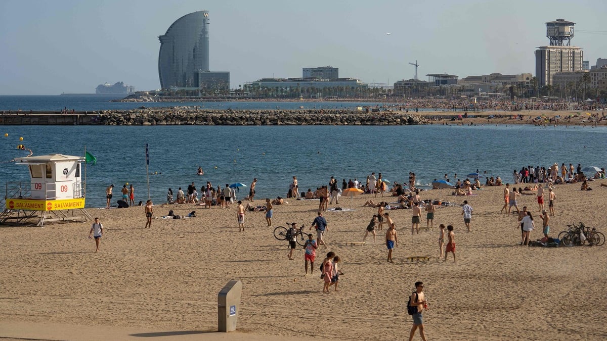 EN IMAGES | La canicule s'étend dans le sud de l'Europe