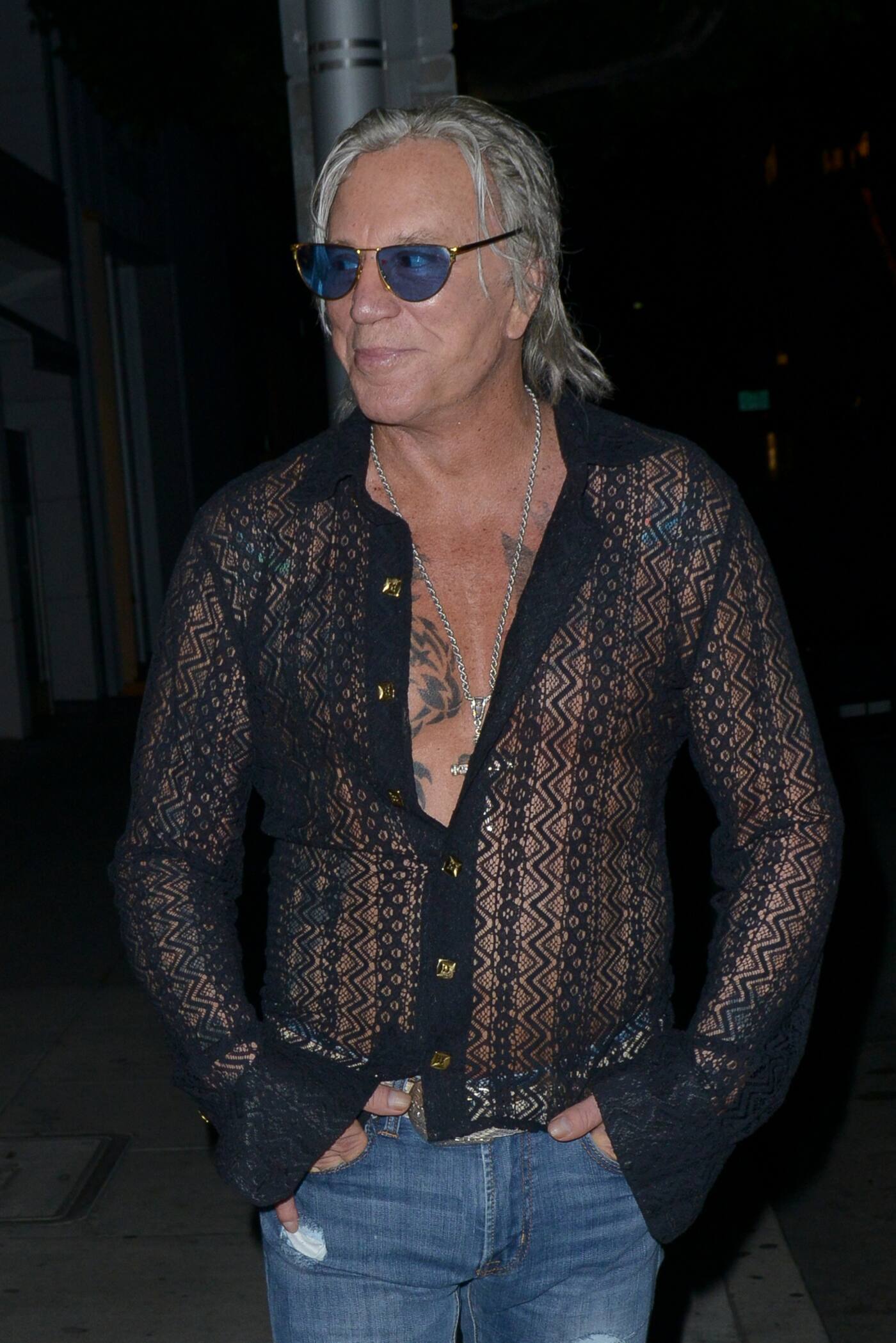 Mickey Rourke L L'acteur Mickey Rourke reçoit un avertissement pour des propos ...