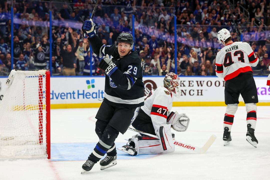 Charle-Édouard D’Astous avec le Lightning de Tampa Bay