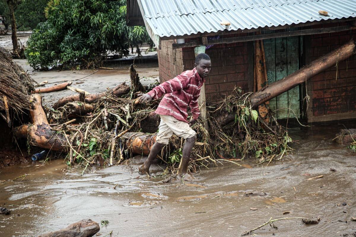 Kenya: au moins 42 personnes tu&eacute;es dans la rupture d'un barrage
