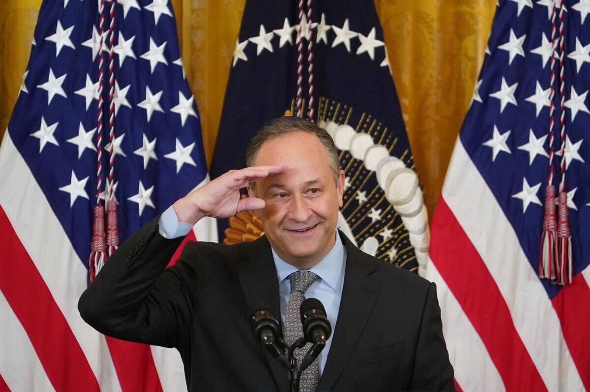 Le conjoint de Kamala Harris &eacute;vacu&eacute; d'une &eacute;cole apr&egrave;s une alerte de s&eacute;curit&eacute;