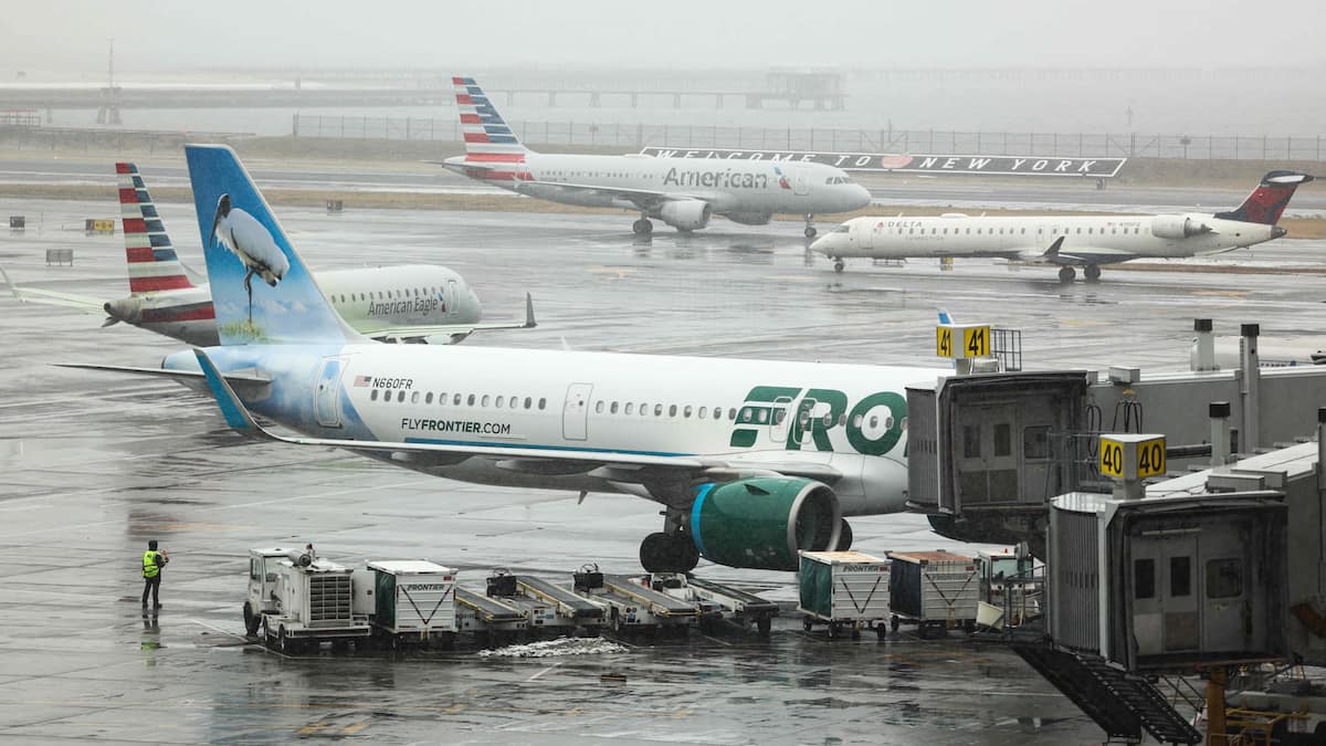 Un impact de balle découvert sur un avion américain venant de Colombie