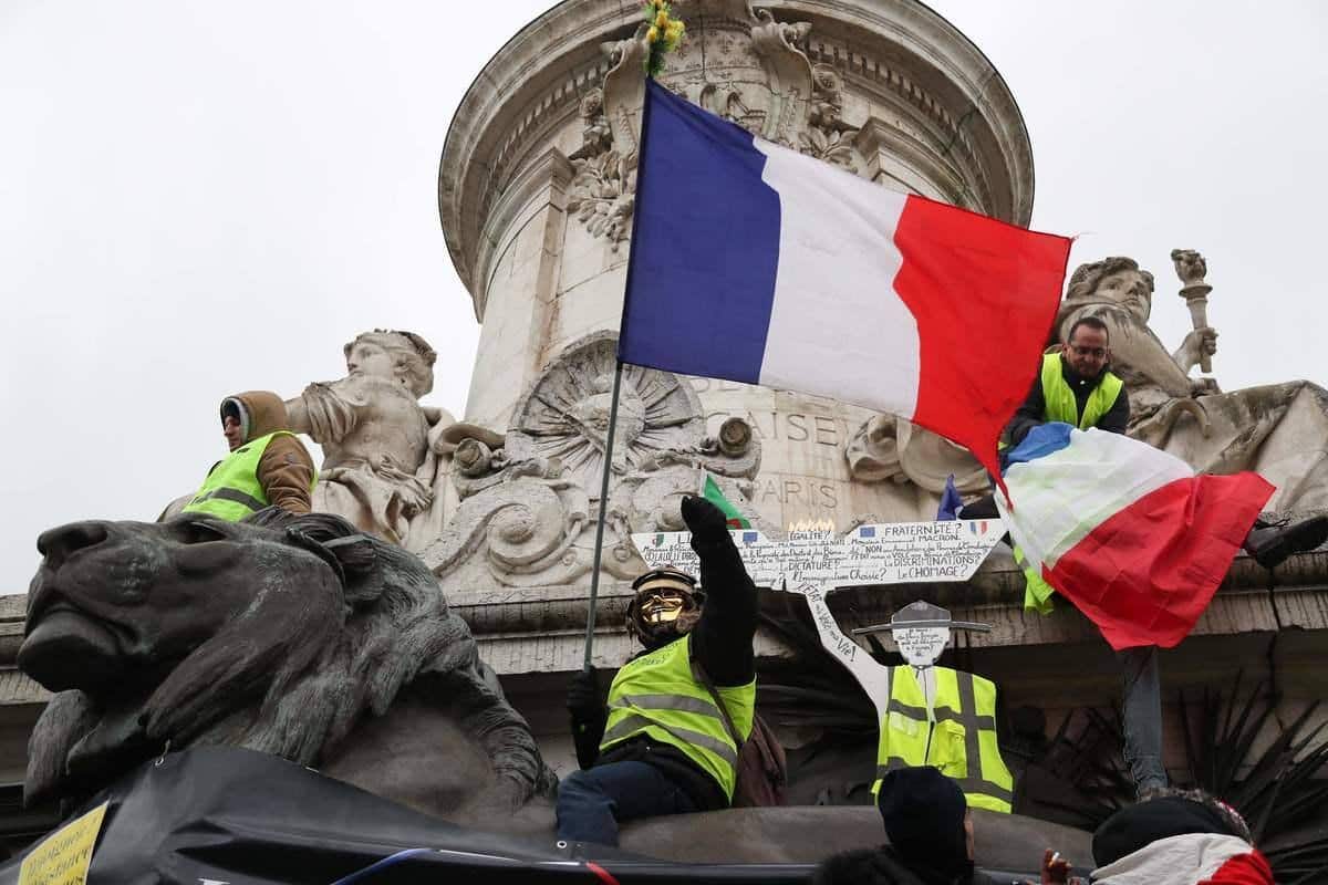 Un adolescent inculp&eacute; et incarc&eacute;r&eacute; &agrave; Paris pour une fusillade