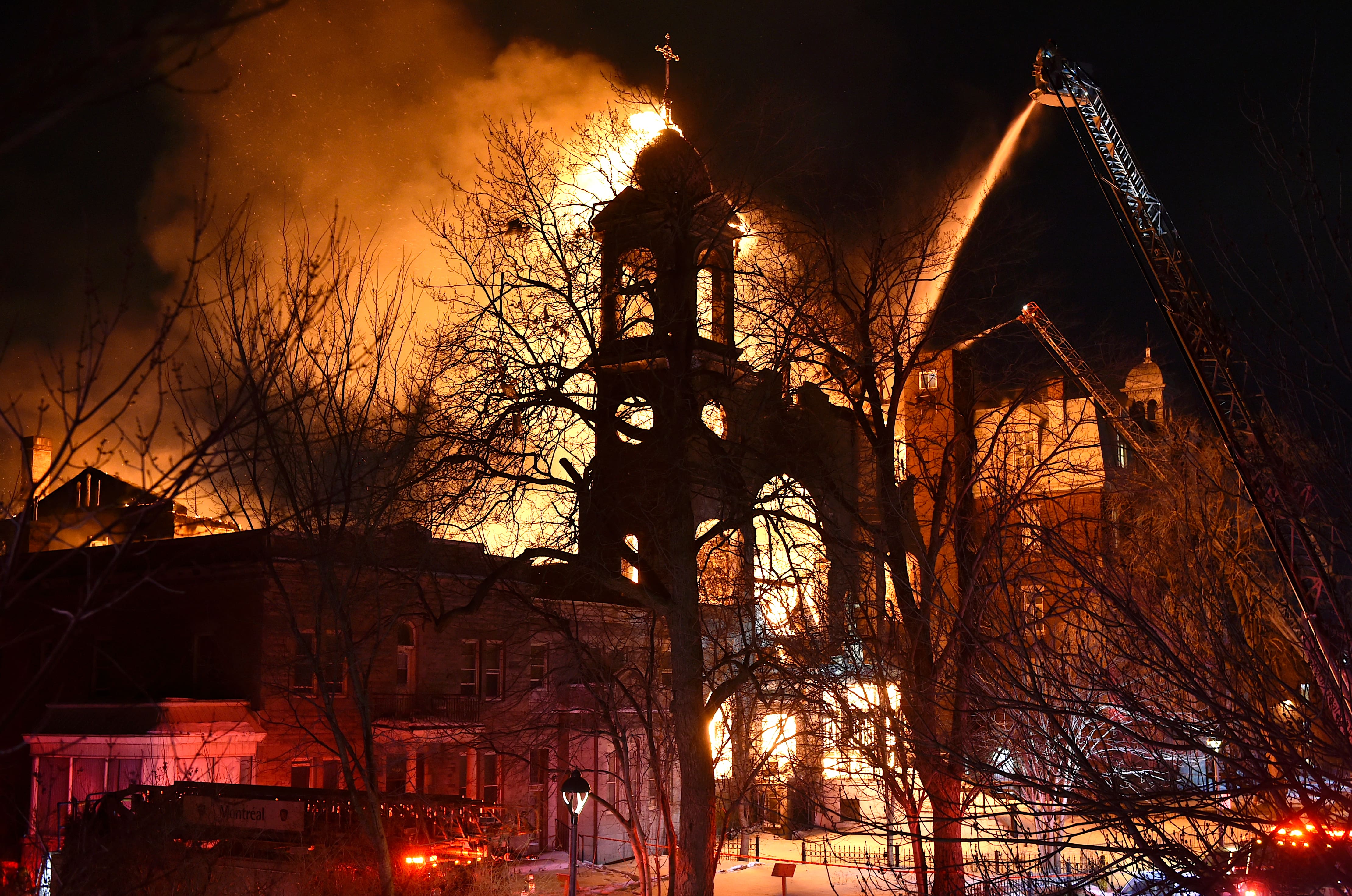 «C’est une perte pour la mémoire collective»: trois églises du Québec détruites par des incendies en quelques semaines