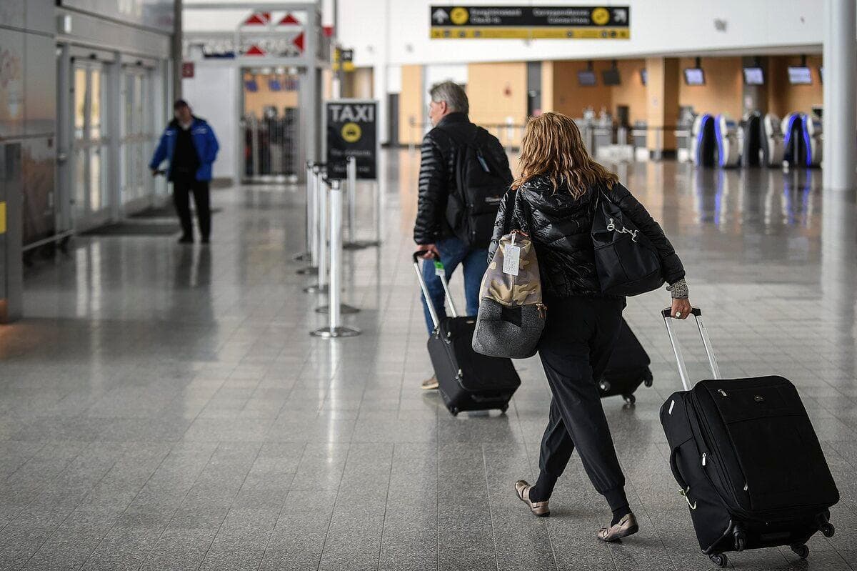 &laquo;Rendez-leur la vie facile&raquo;: conseils aux voyageurs canadiens pris au Moyen-Orient