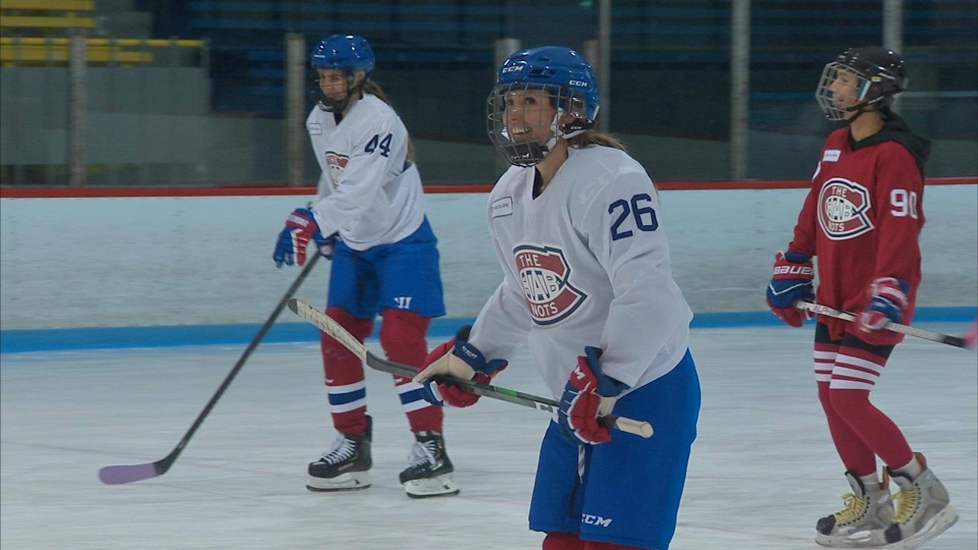 Dans Les Coulisses Des Femmes Des Joueurs Du Ch Tva Sports