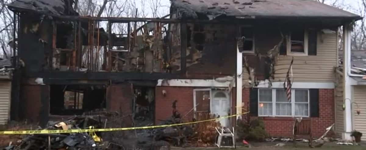 Un arbre de Noël à l’origine d’un incendie mortel