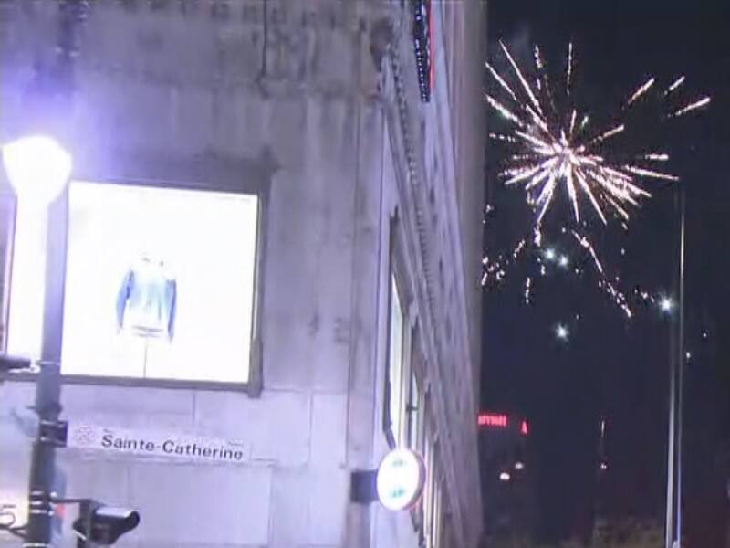 Feux d'artifice au centre-ville: festif, mais illégal - Vimarsana News