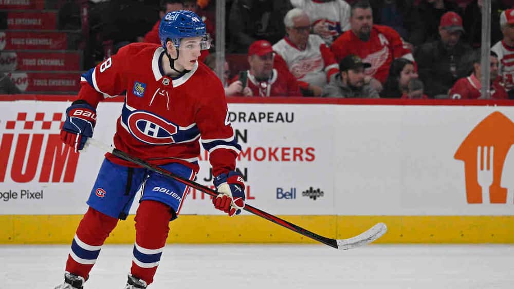 Lane Hutson ignoré par le NHL.com