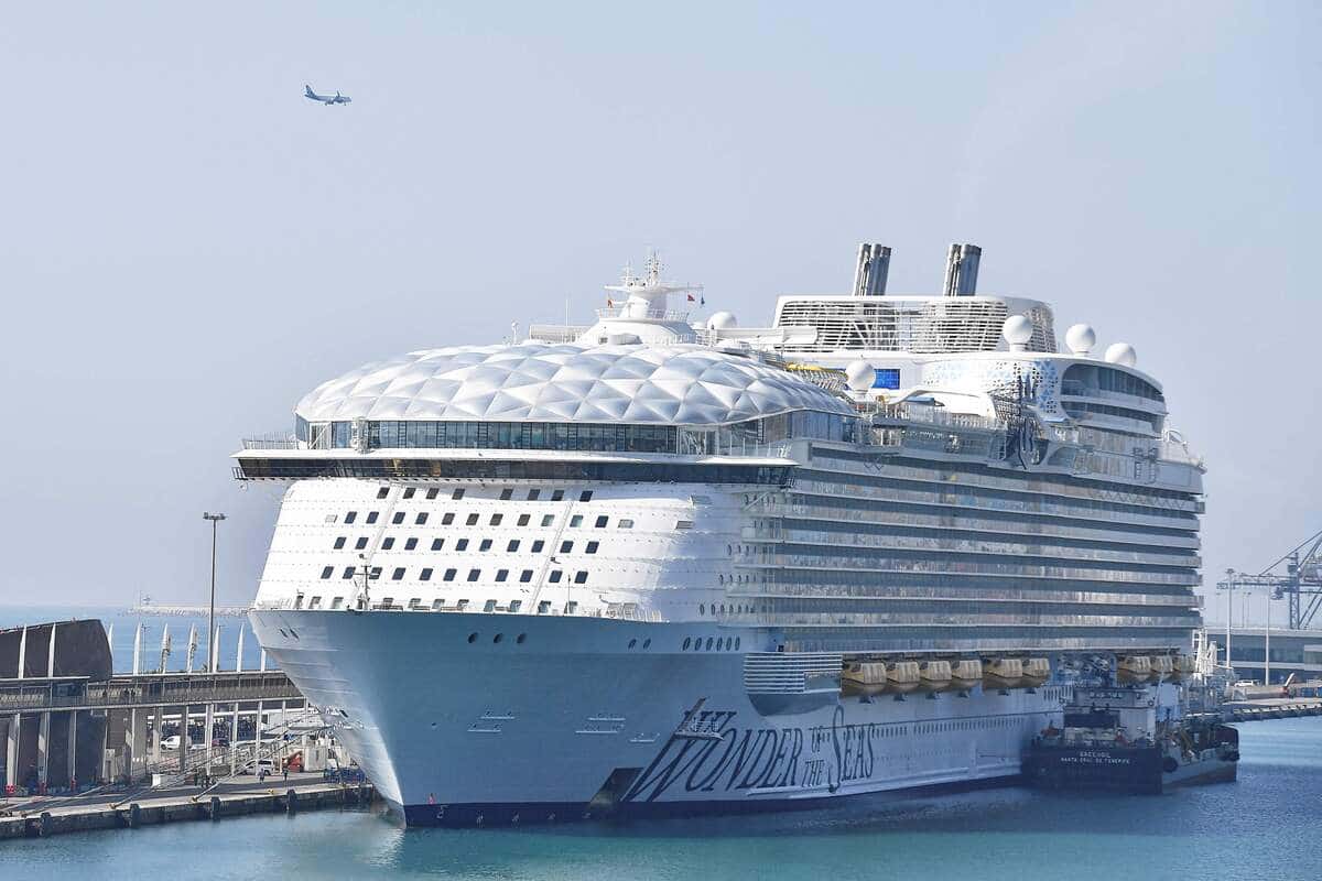 Royal Caribbean: un incendie &eacute;clate sur le plus gros bateau de croisi&egrave;re au monde
