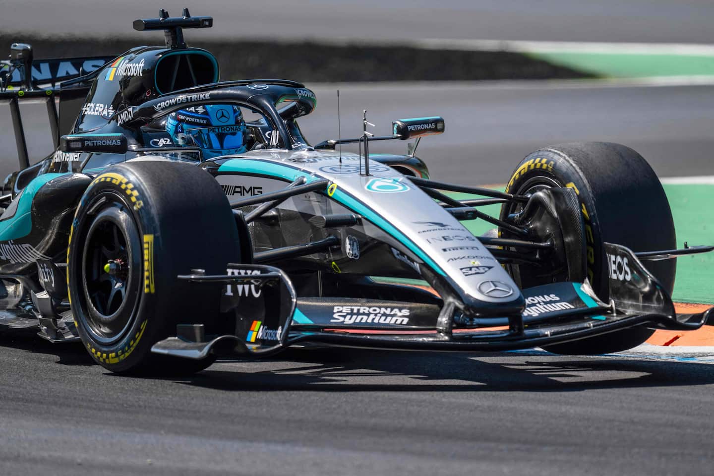George Russell devance Charles Leclerc lors des essais du Grand Prix d'Italie