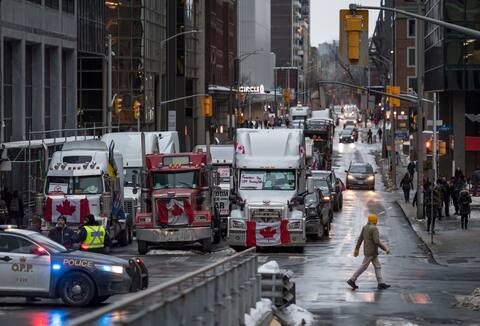 Ottawa police threaten to arrest any protesters blocking streets