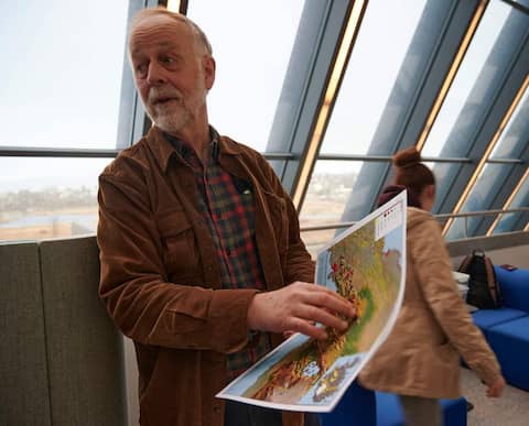 Pal Aynarson, geofísico