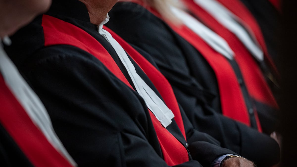 Des procès sur pause parce que personne ne peut monter les détenus... qui sont déjà dans le palais de justice