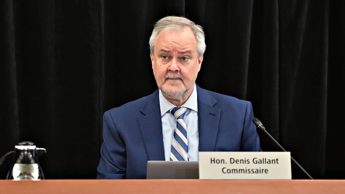 Fiasco SAAQclic: plus de 1800 contrats supplémentaires cachés par la SAAQ ont été découverts par la commission Gallant