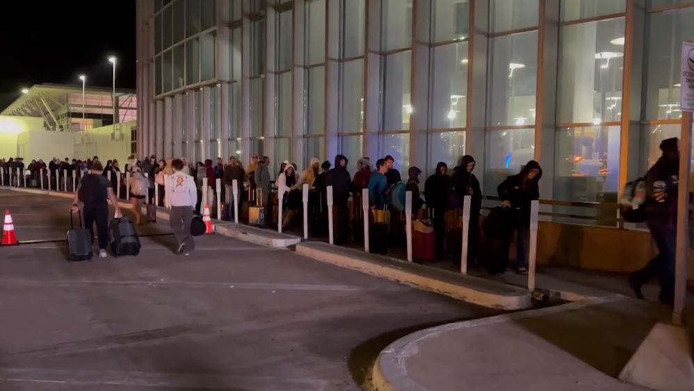 Chaos dans les aéroports américains: des passagers ont attendu plus de deux heures aux points de contrôle