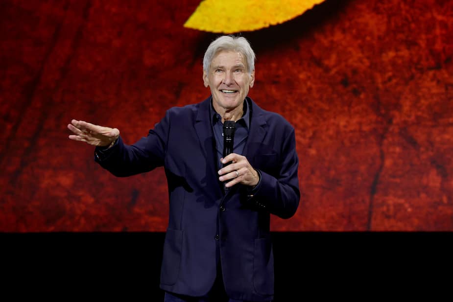 Harrison Ford sur scène à l'expo D23 à Anaheim
