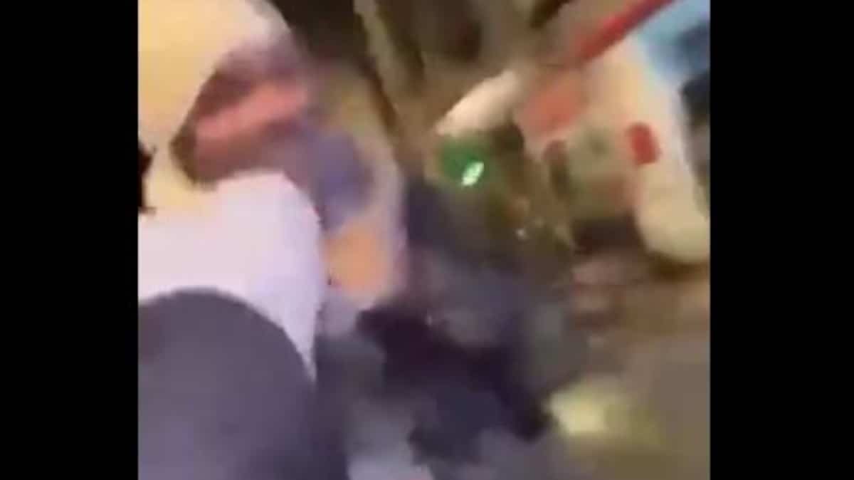 Arrêté pour avoir traîné des piétons en roulant